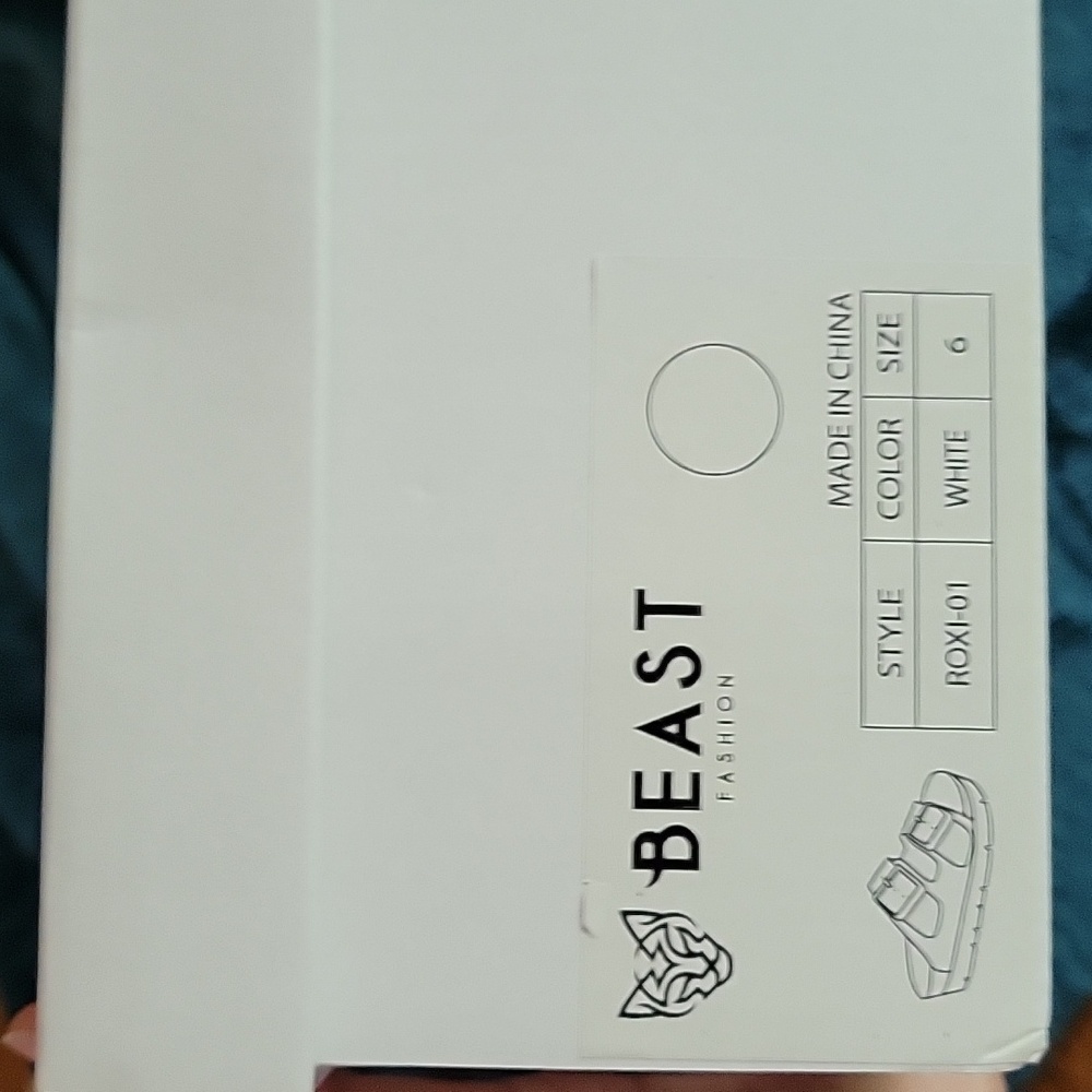 BEAST FASHION White Sandals - Picture 5 of 5